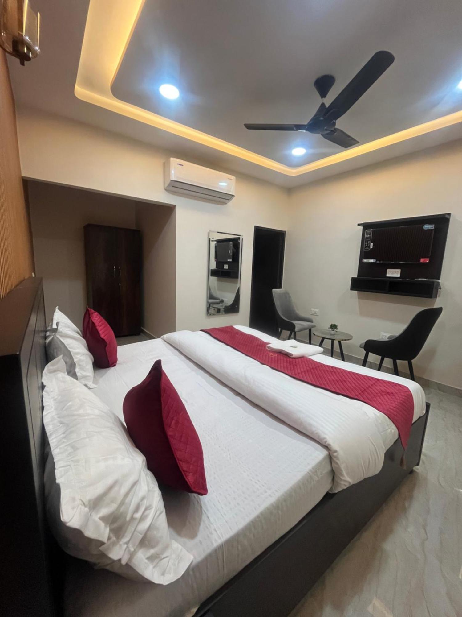 Hotel Royal A Ludhiana Exterior foto